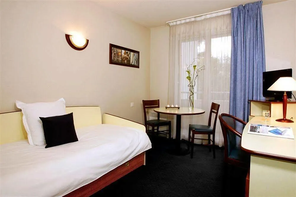 Comfort Aparthotel Toulouse Metropole Hotel