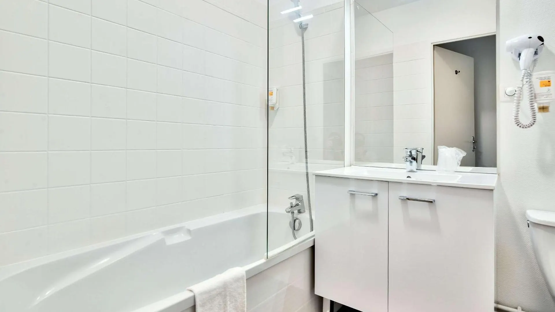 *** Otel Comfort Aparthotel Toulouse Metropole Fransa