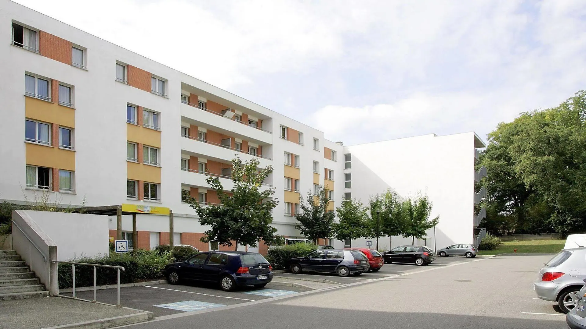 Comfort Aparthotel Toulouse Metropole Otel