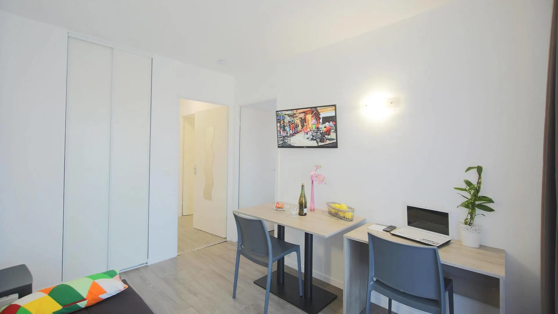 Otel Comfort Aparthotel Toulouse Metropole